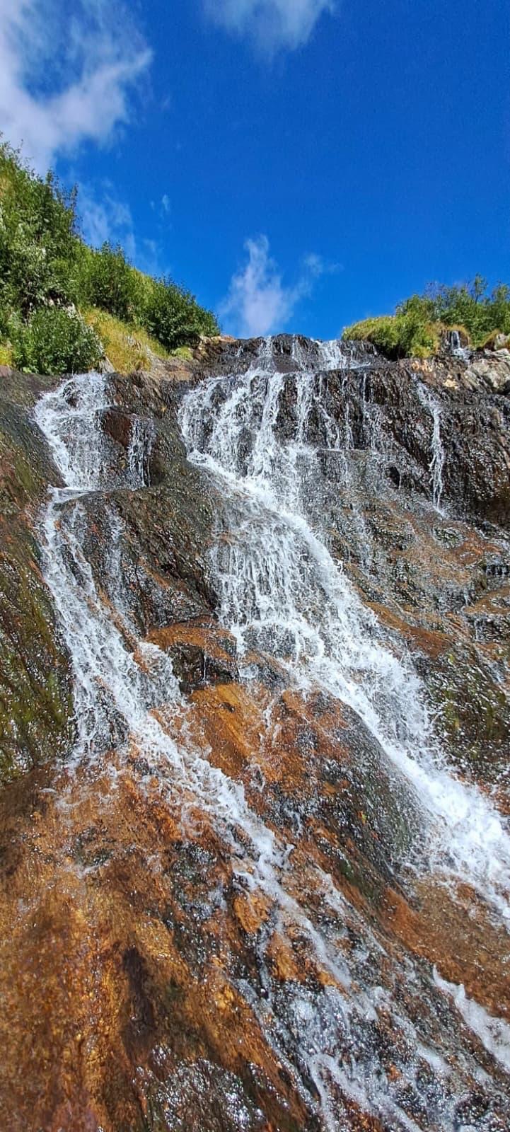 Für alle, die es heute nicht genießen können: die Hölzer Wasserfälle. 😊