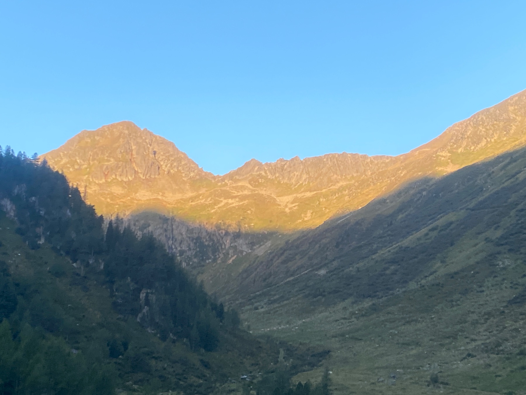 Tagesfoto der Hölzler Hütte
