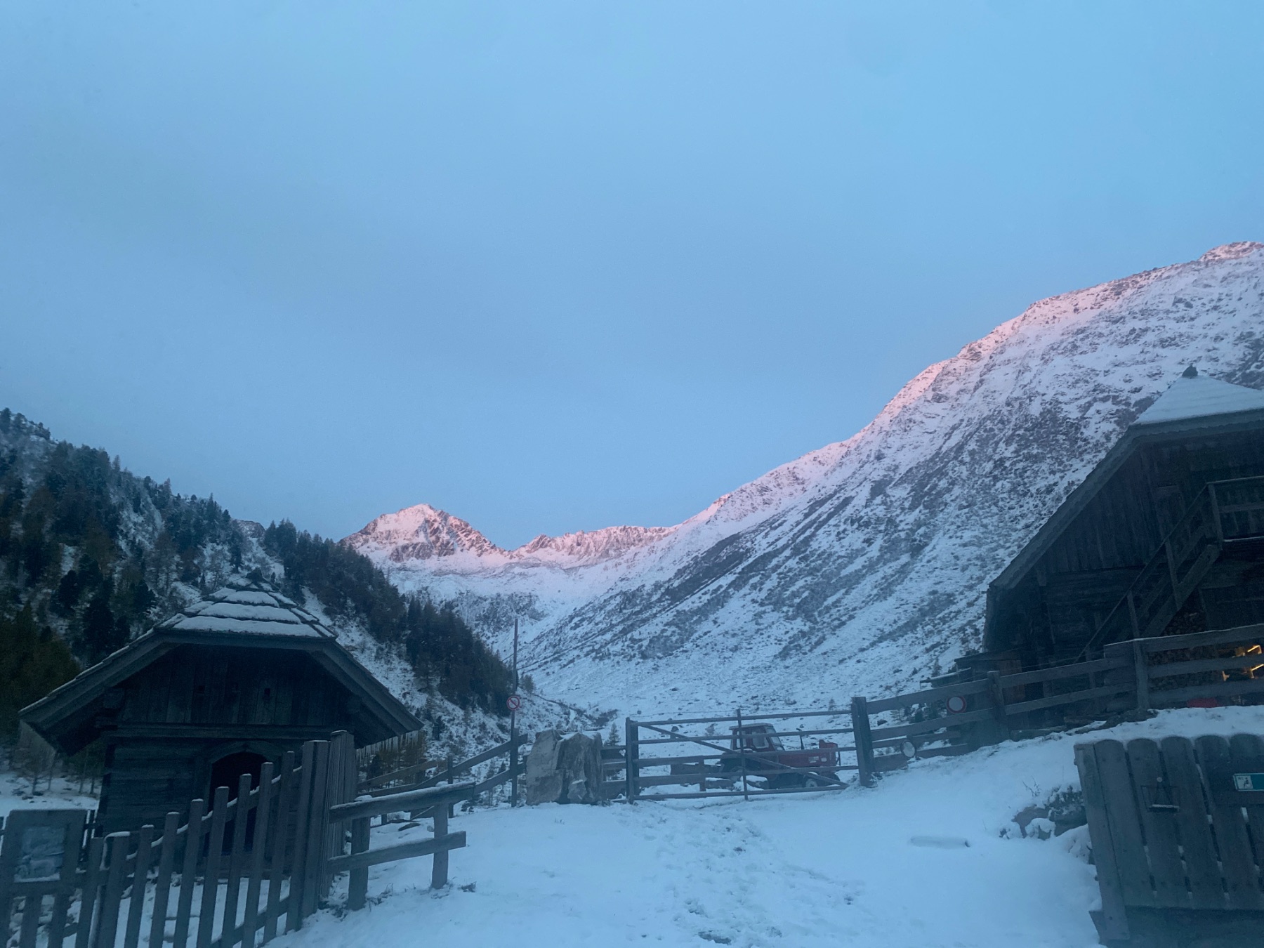 Tagesfoto der Hölzler Hütte