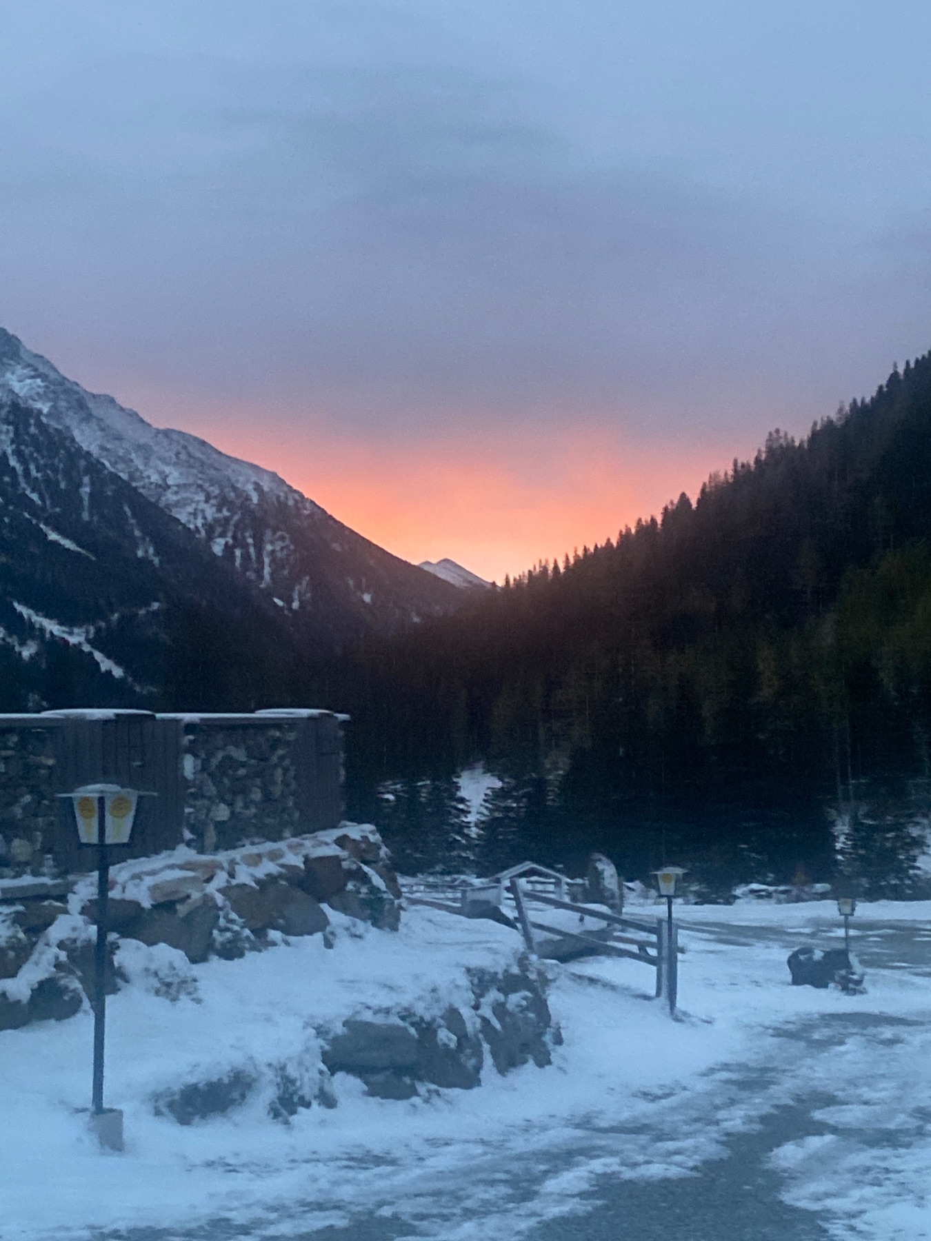 Tagesfoto der Hölzler Hütte